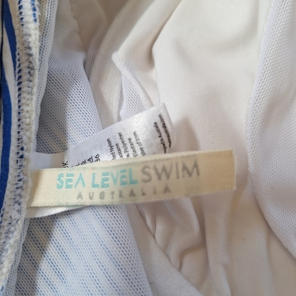 Sea Level Australia Striped One Piece. Built in bra. Underwire. Womens size 4 - Picture 2 of 6